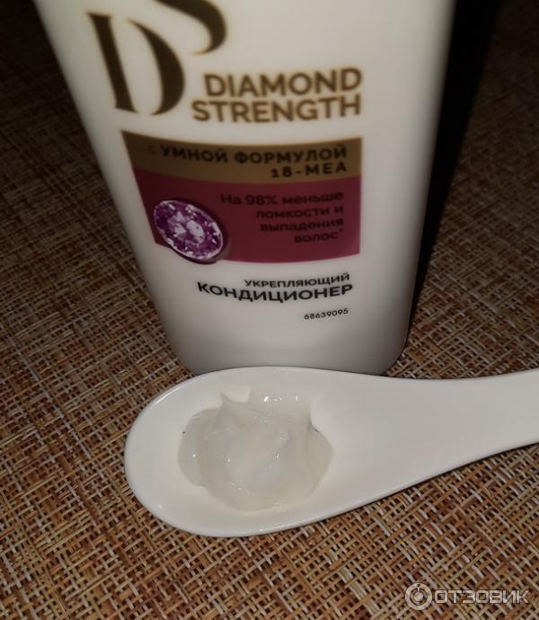 Укрепляющий кондиционер для волос Tresemme Diamond Strength фото