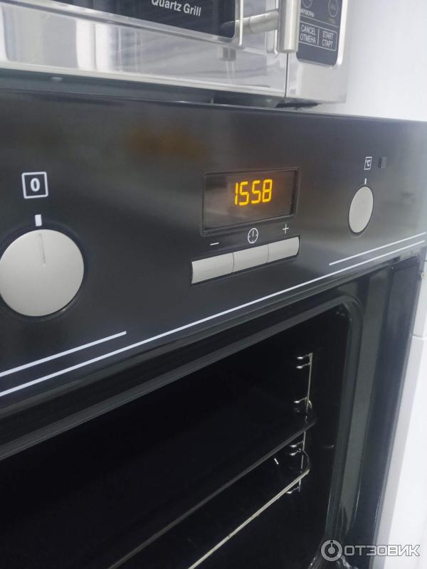 Духовой шкаф Electrolux EZB52410AK фото