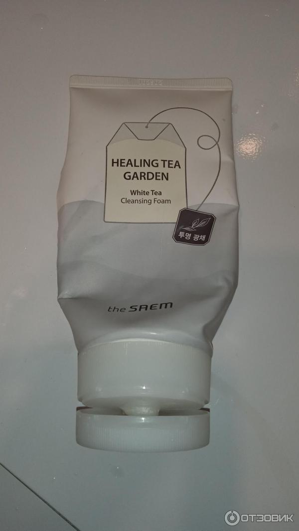 Пенка для умывания The Saem Healing tea garden Green tea cleansing foam фото