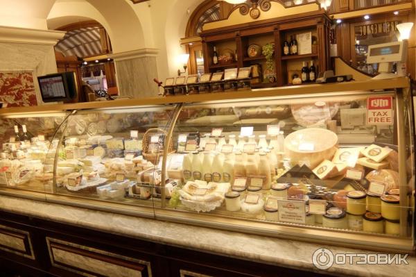 Гастроном № 1 в Торговом доме ГУМ (Россия, Москва) фото