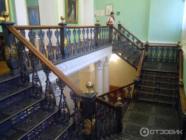 Кострома. Главная лестница Дворянского собрания