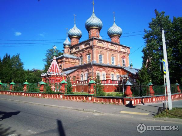 Воскресенская церковь на Дебре