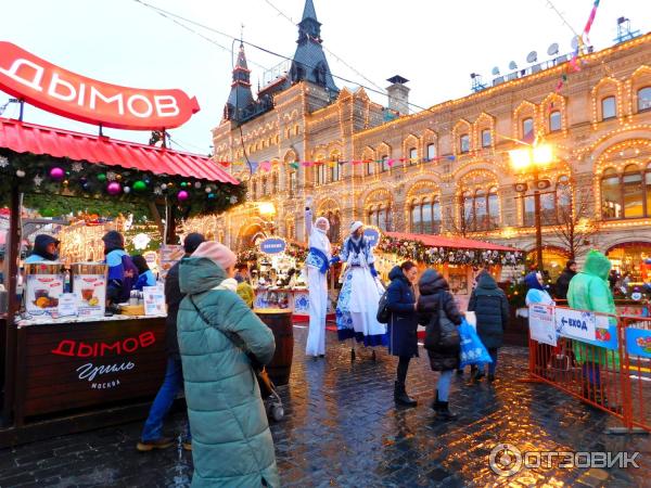 ГУМ-ярмарка на Красной площади (Россия, Москва) фото